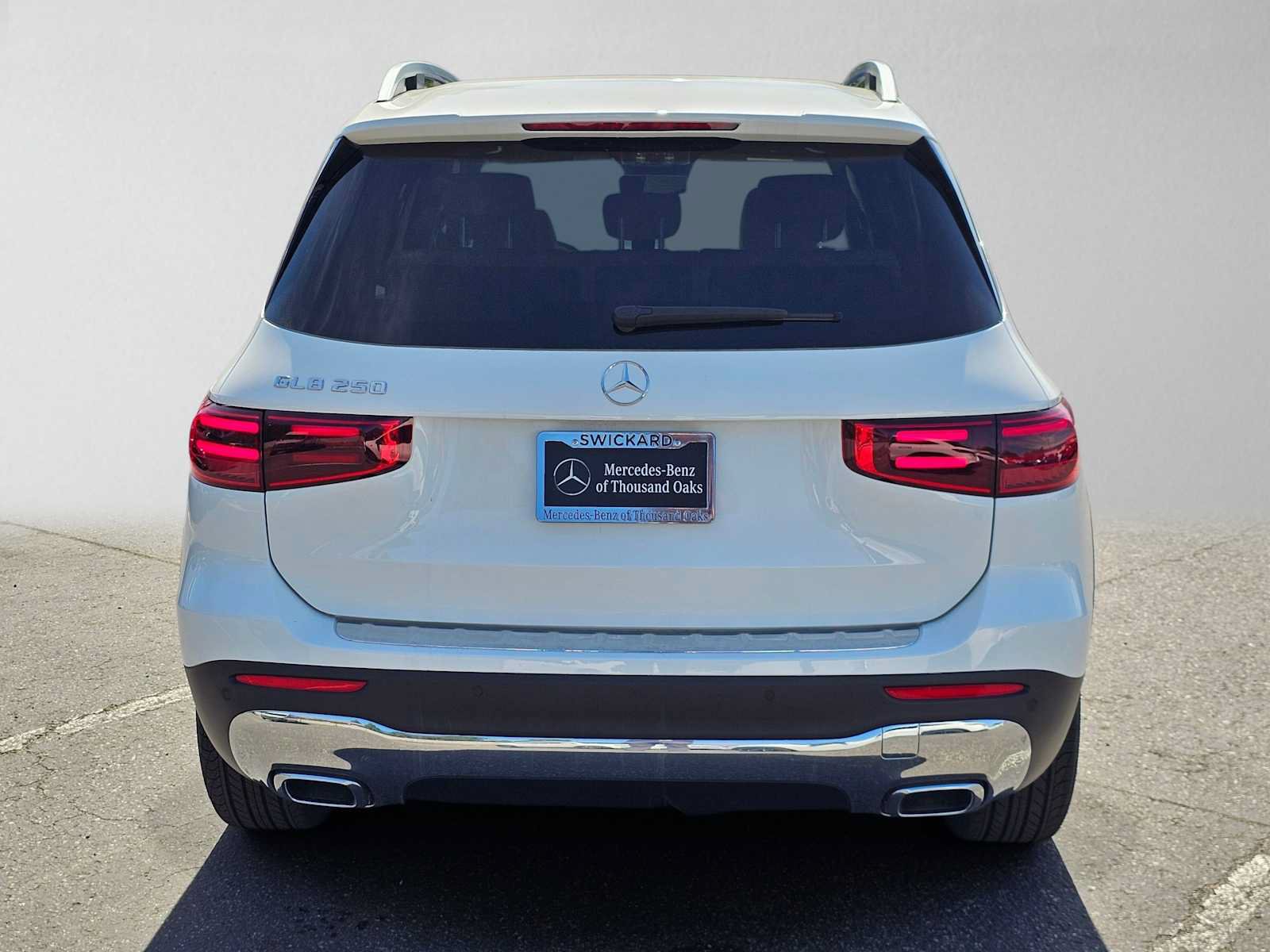 New 2026 Mercedes-Benz GLB 250 image 4