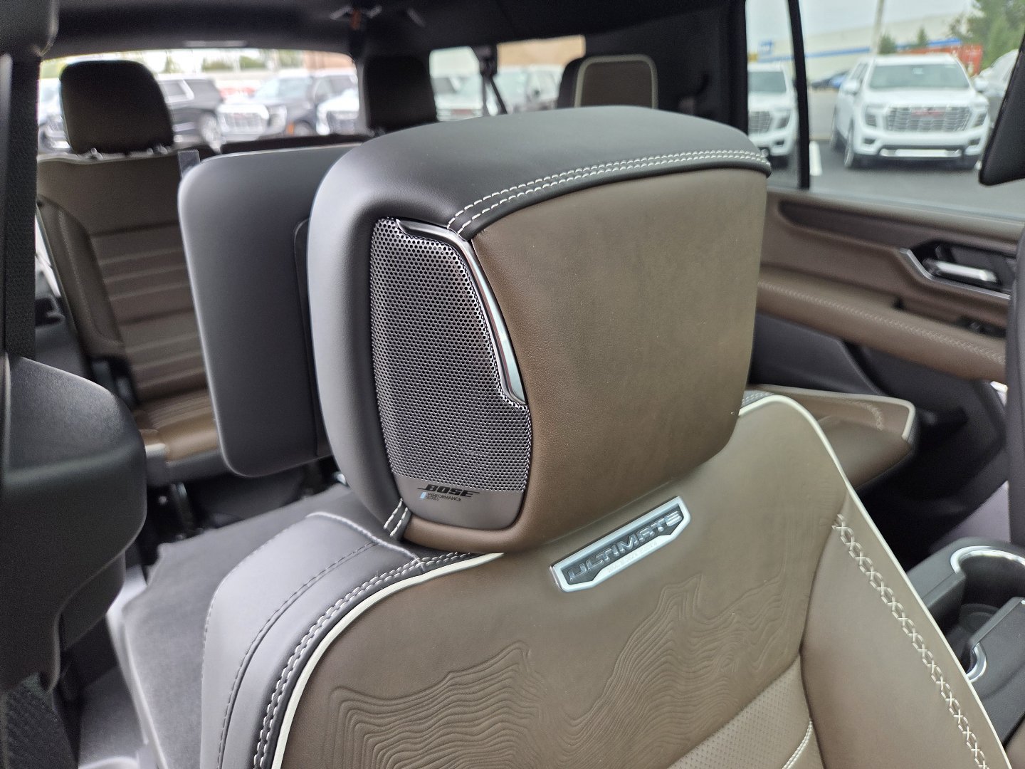 New 2026 GMC Yukon XL Denali Ultimate AWD/4WD image 32