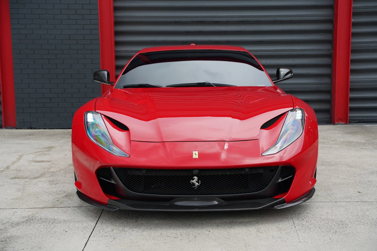 Used 2019 Ferrari 812 Superfast RWD image 4