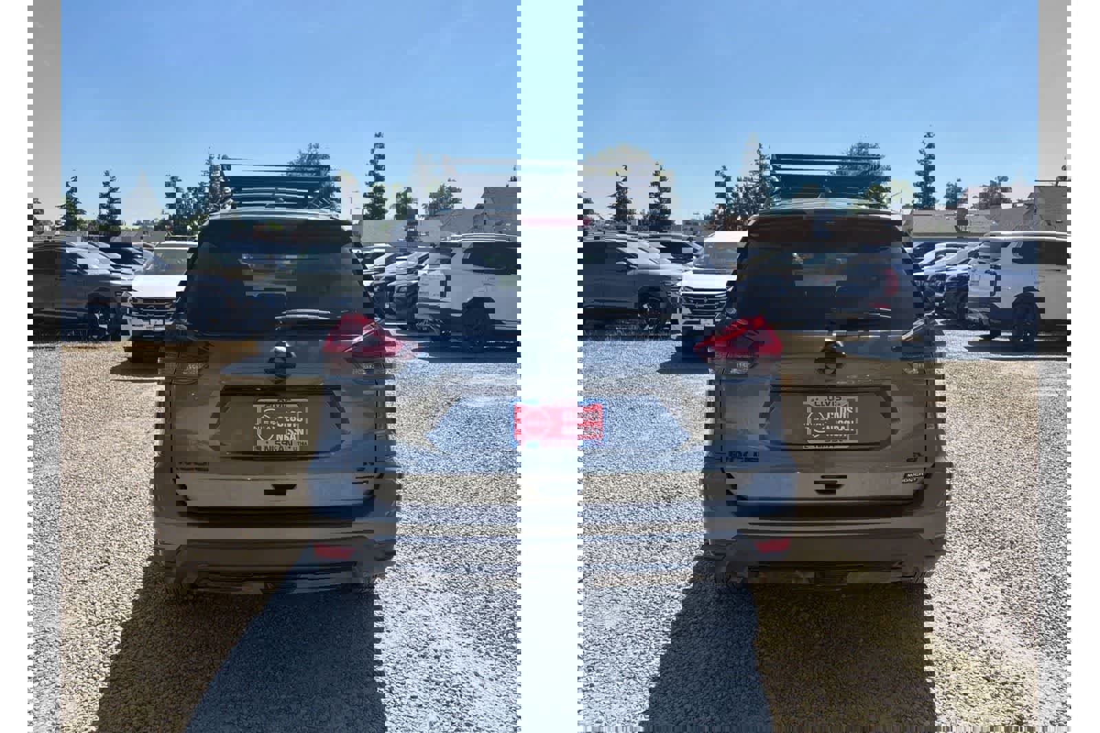 Used 2018 Nissan Rogue SV image 8