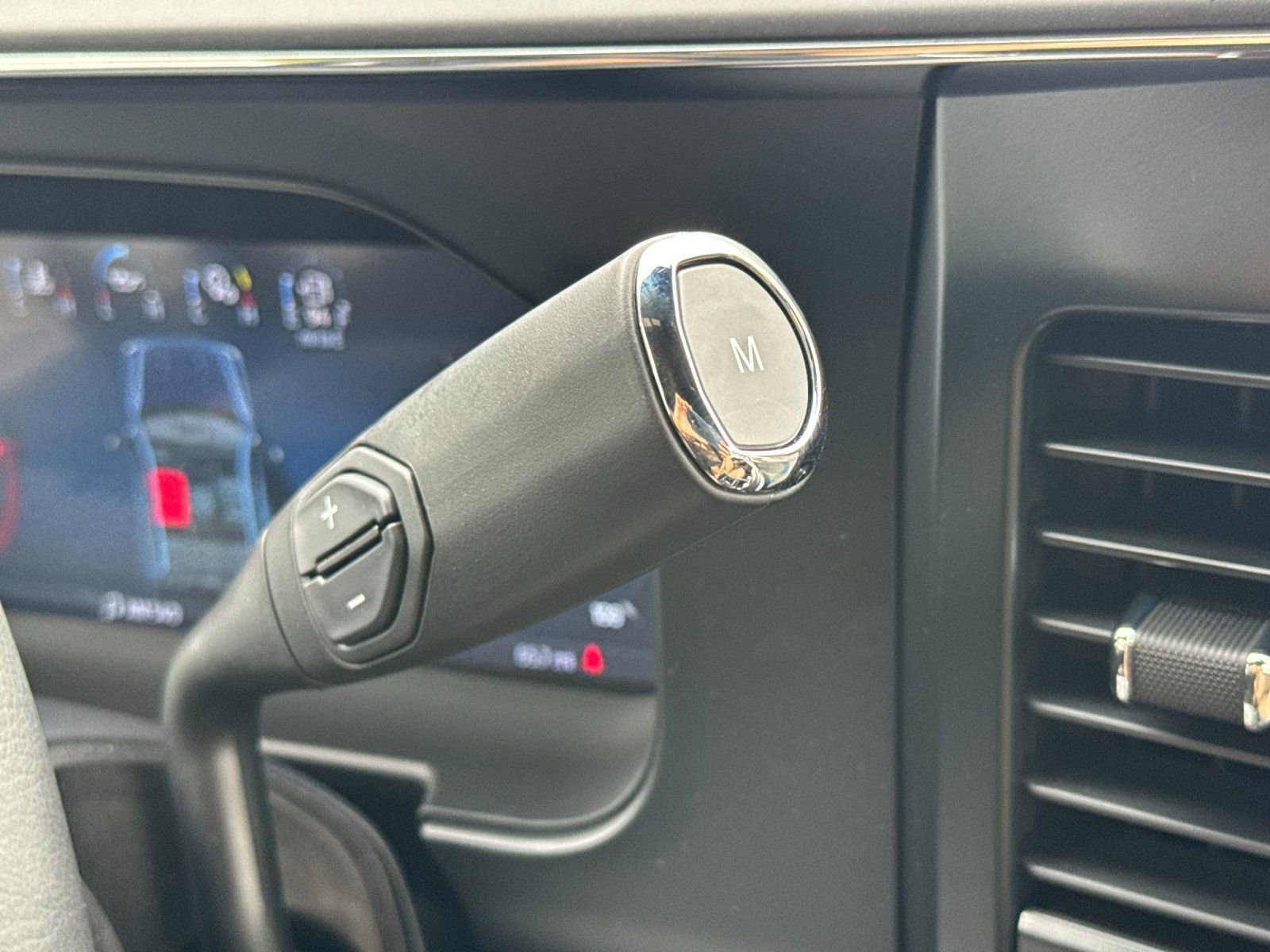 New 2026 Ford F250 Lariat w/ Lariat Premium Package image 24