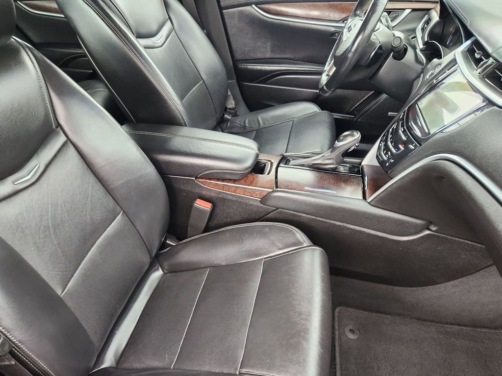 Used 2018 Cadillac XTS Luxury image 18