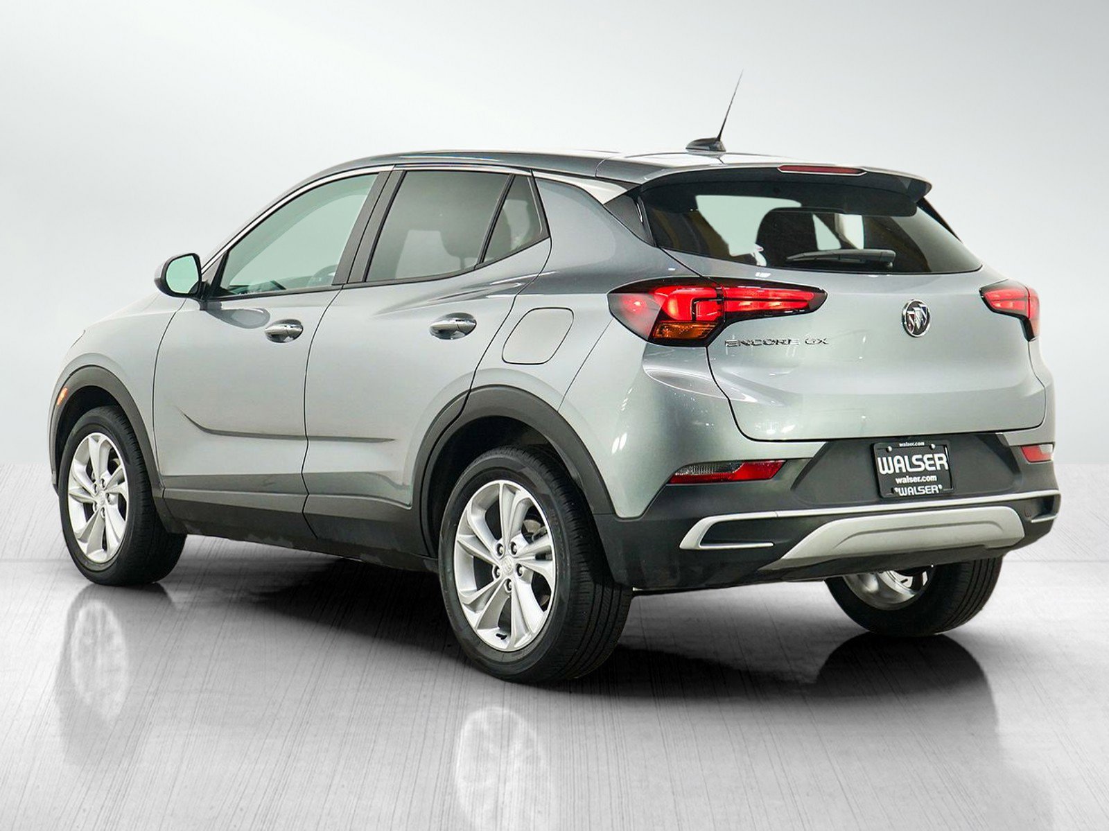 Used 2023 Buick Encore GX Preferred w/ Cold Weather Comfort Package FWD image 3