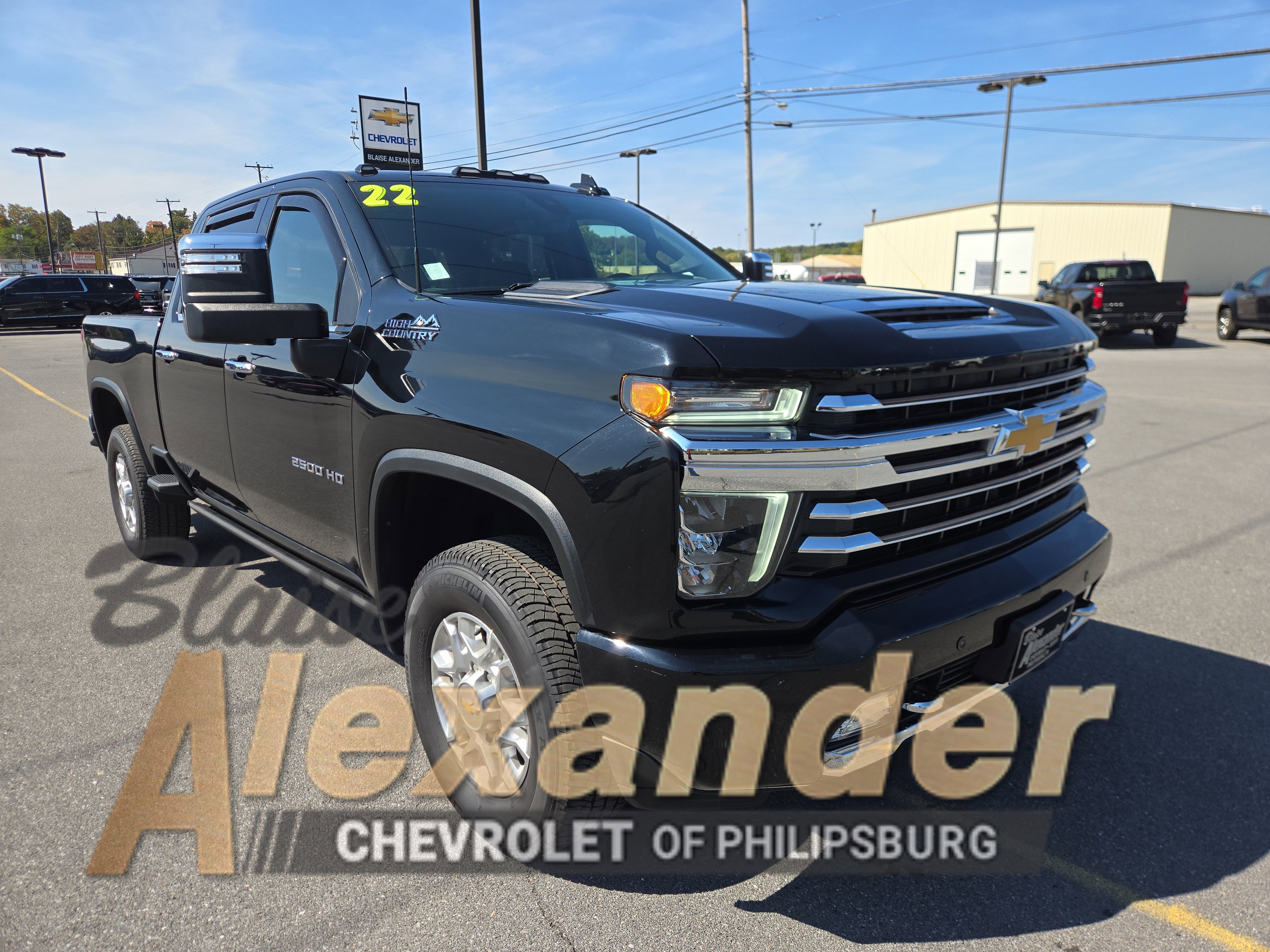 Used 2022 Chevrolet Silverado 2500 High Country w/ Z71 Off-Road Package image 1
