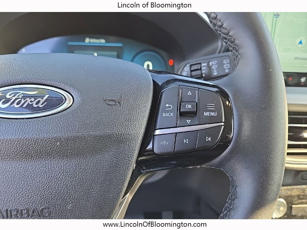 Used 2025 Ford Escape Platinum w/ Premium Technology Package image 20