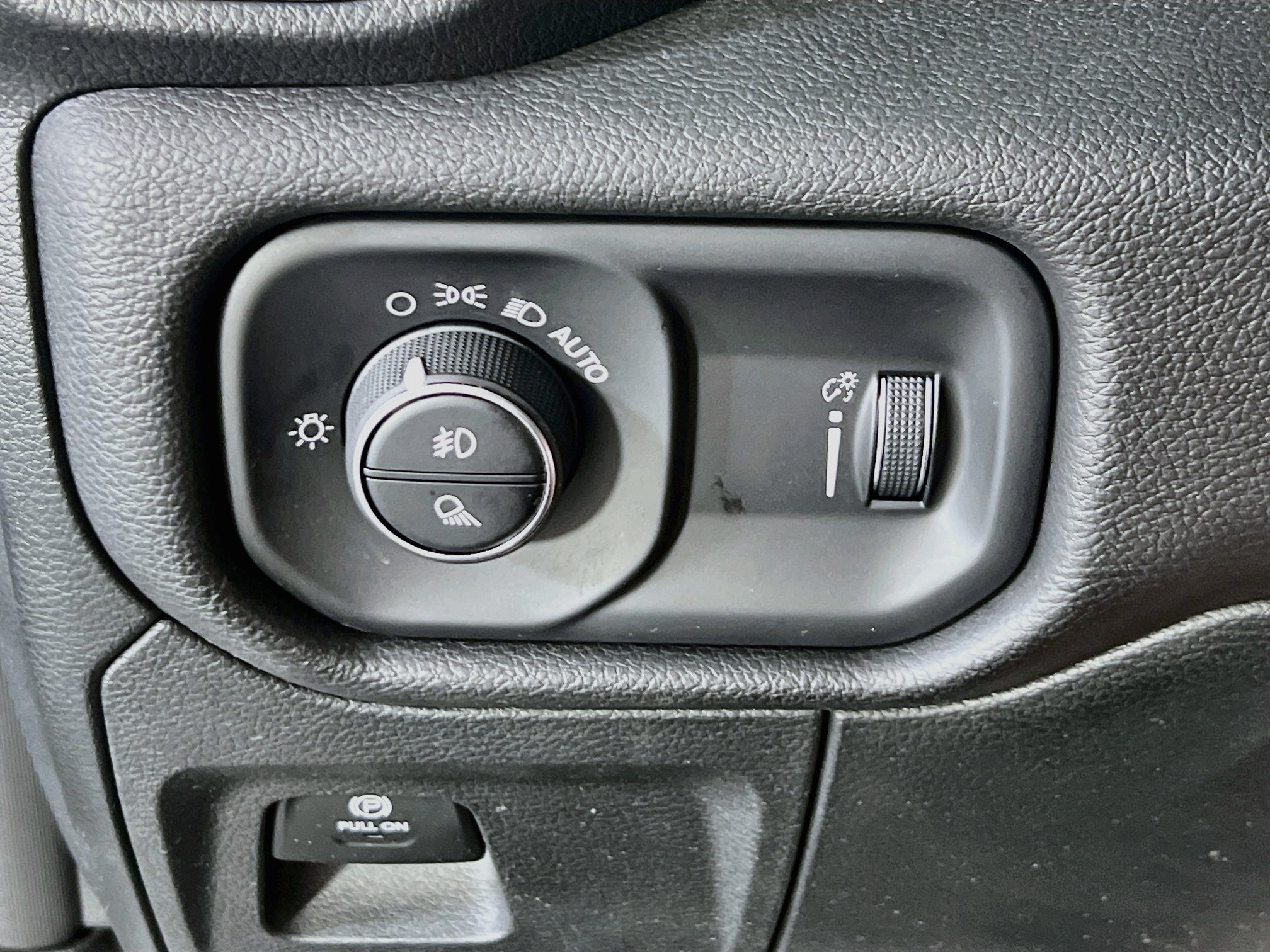 Used 2023 RAM 1500 Big Horn AWD/4WD image 10