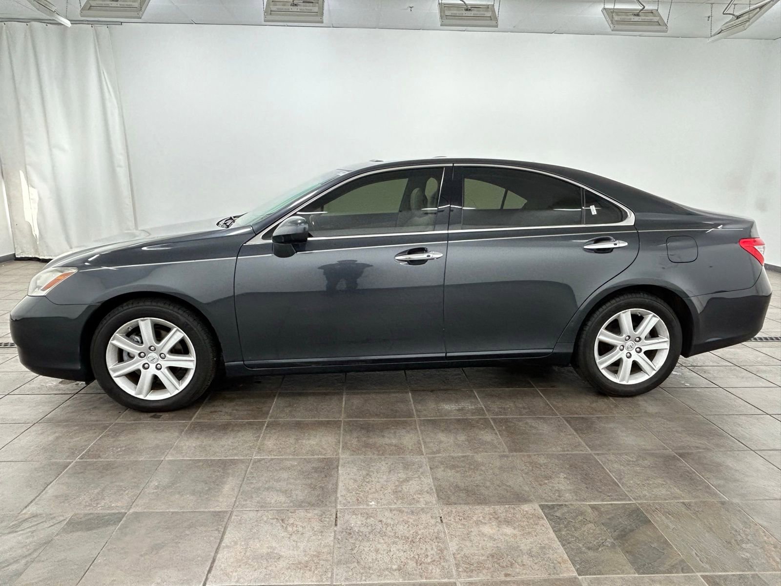 Used 2009 Lexus ES 350 image 2