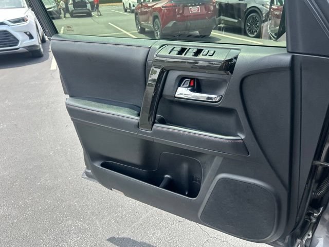Used 2019 Toyota 4Runner TRD Off-Road AWD/4WD image 29