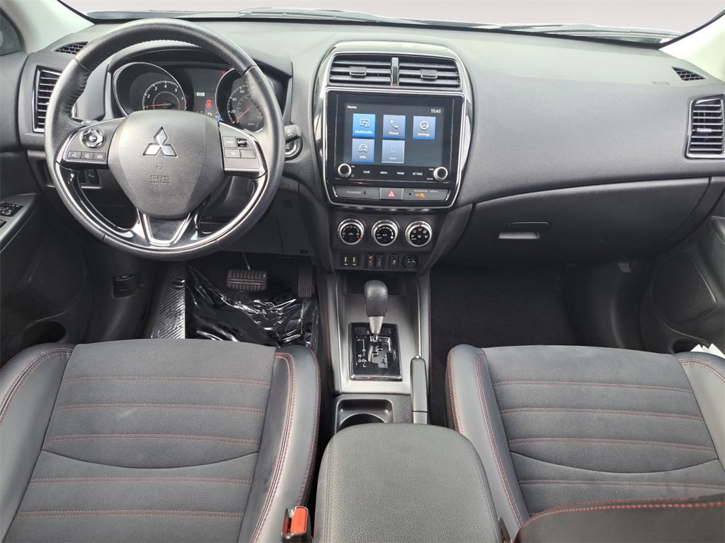 Used 2024 Mitsubishi Outlander Sport SE image 10