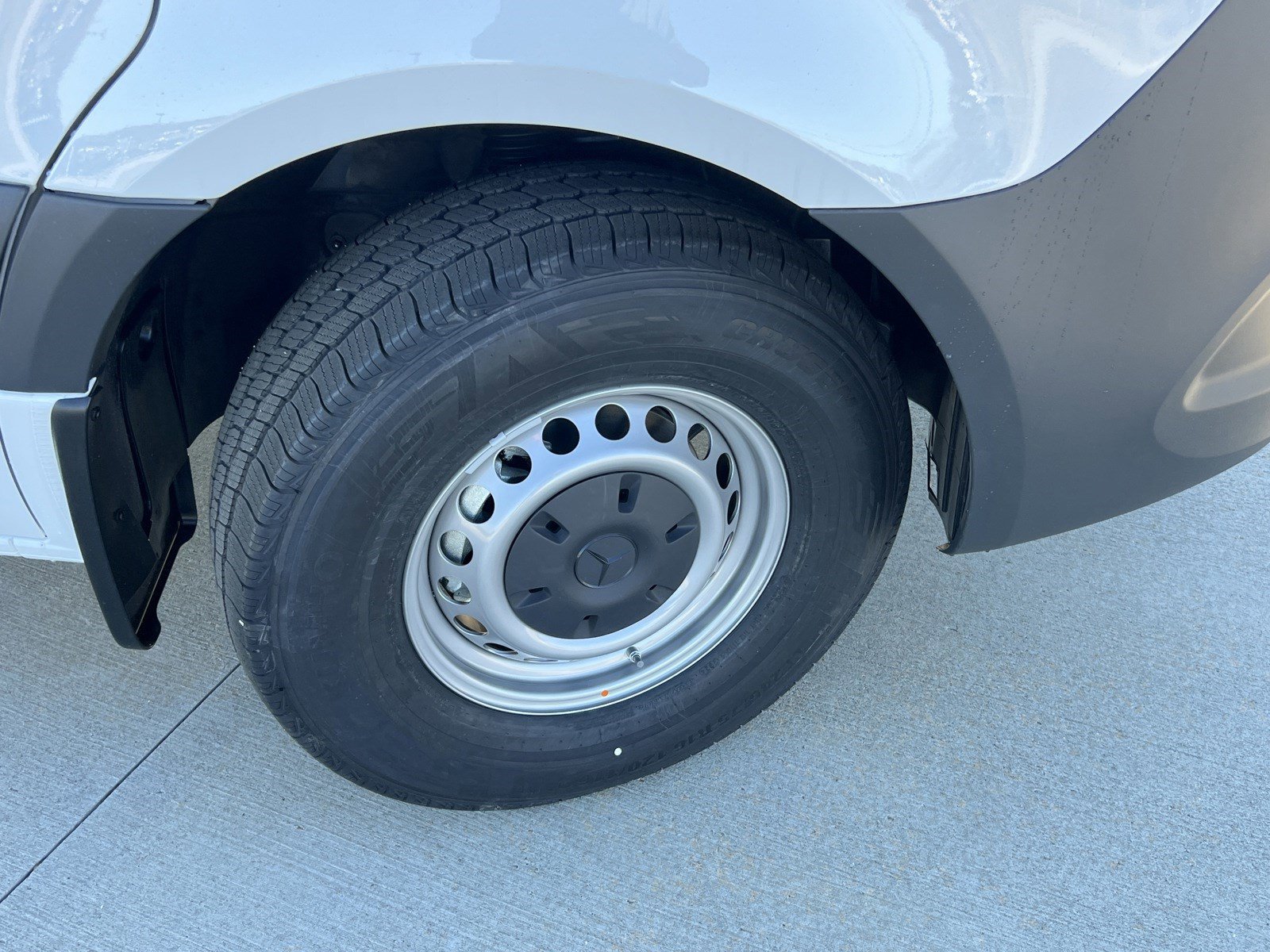 New 2025 Mercedes-Benz Sprinter 2500 image 18