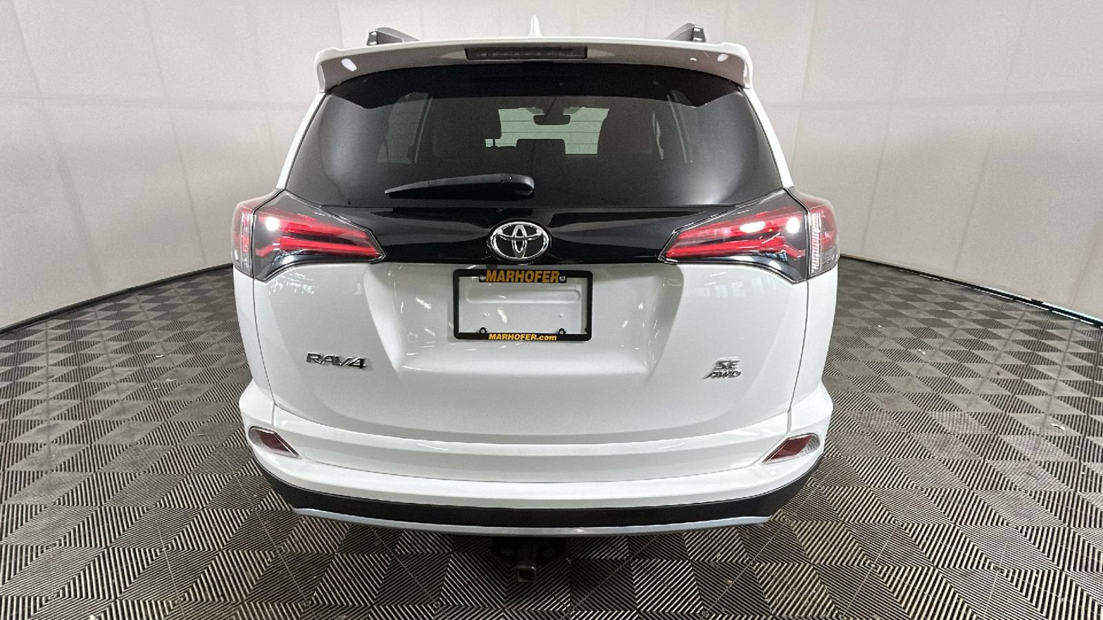 Used 2018 Toyota RAV4 SE w/ Power Extra Value Package AWD/4WD video 4