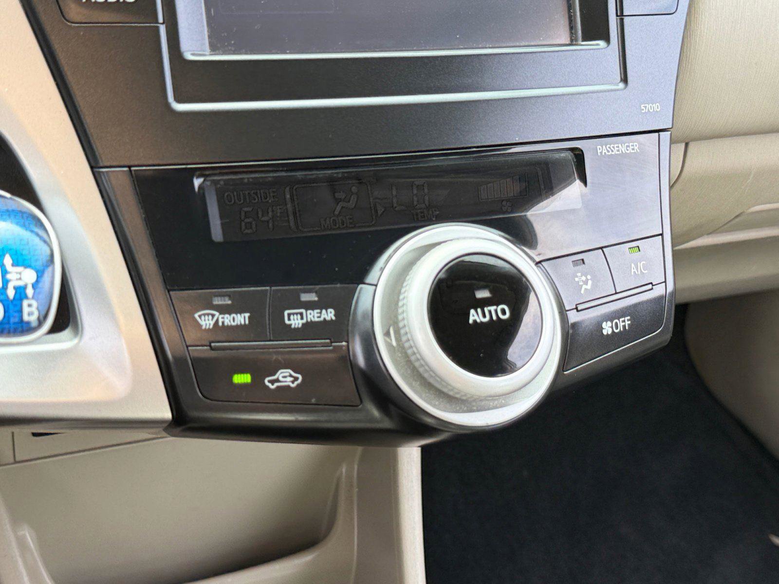 Used 2013 Toyota Prius V Two FWD image 22