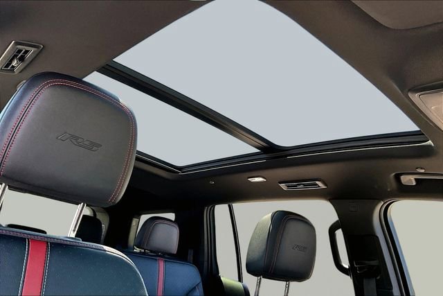 Used 2024 Chevrolet Traverse RS w/ LPO, Floor Liner Package AWD/4WD image 26