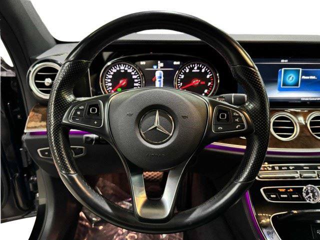 Used 2017 Mercedes-Benz E 400 4MATIC Wagon image 31