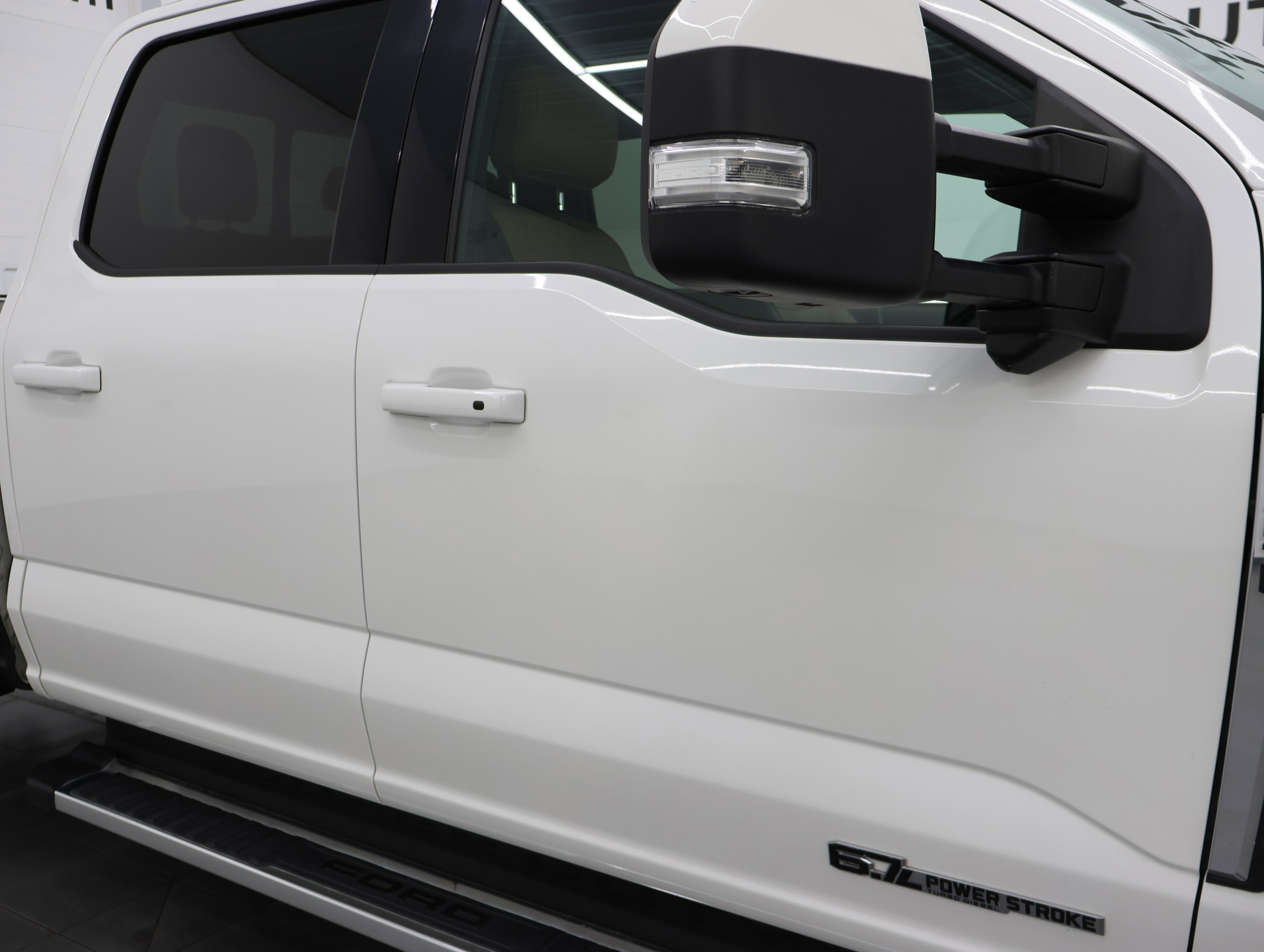 Used 2023 Ford F350 Lariat w/ FX4 Off-Road Package image 27