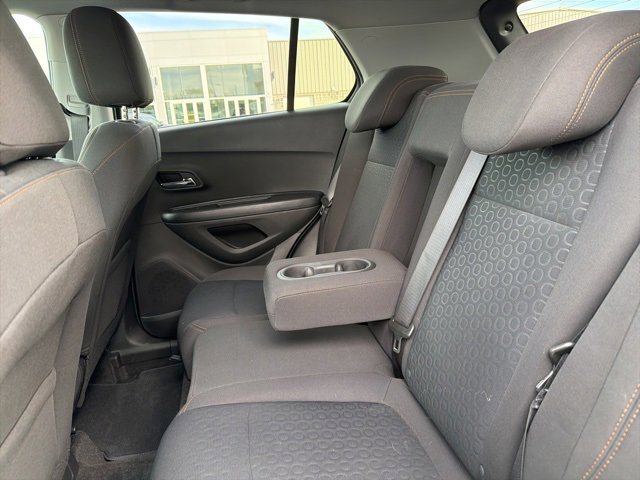 Used 2022 Chevrolet Trax LS w/ Tint and Cruise Package image 27