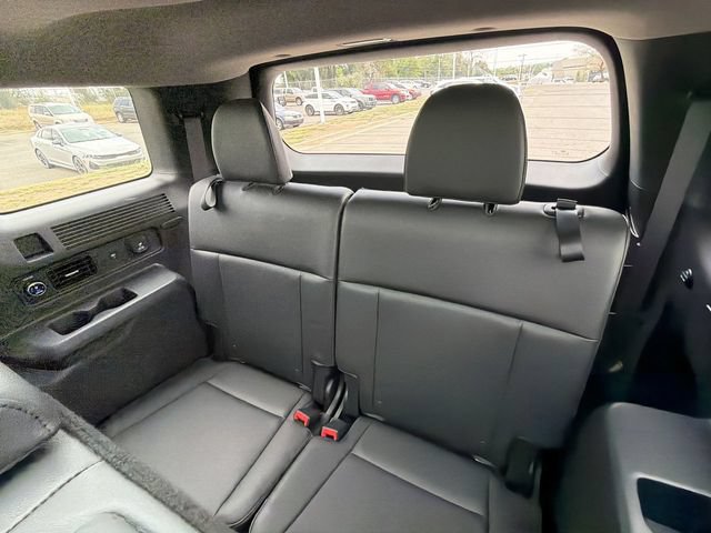 Used 2024 Hyundai Santa Fe Limited AWD/4WD image 30