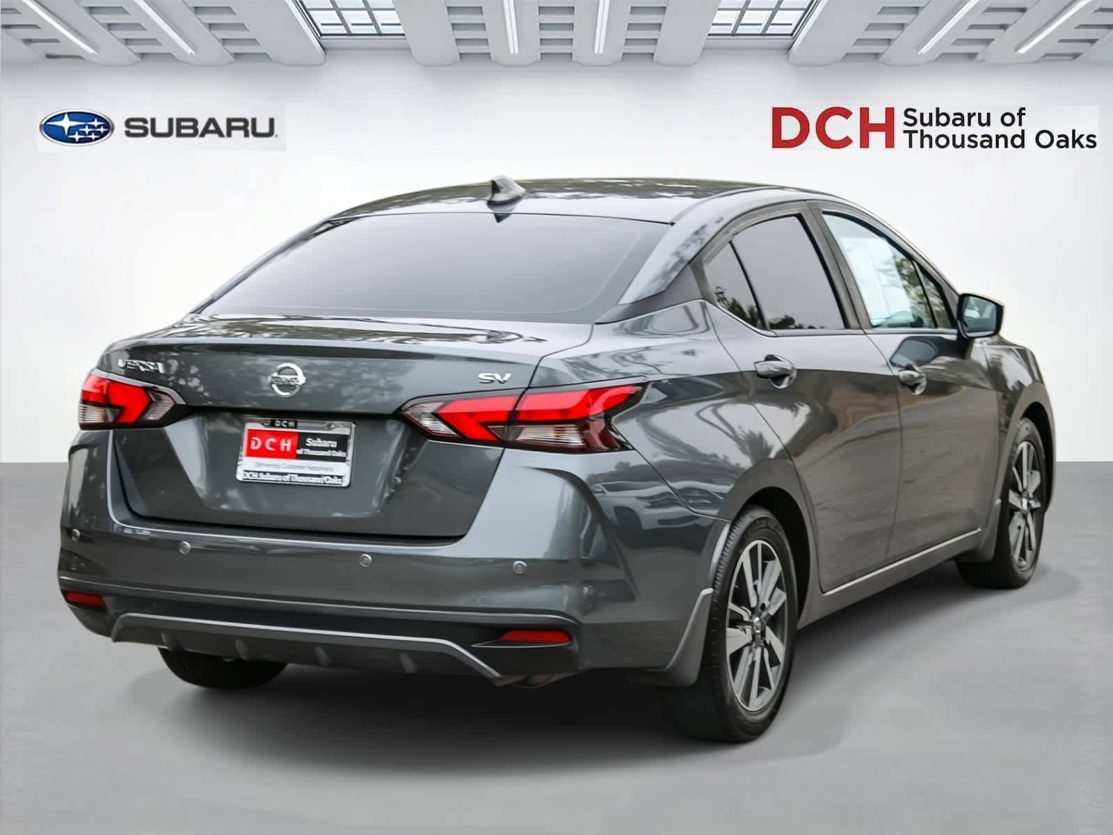 Used 2021 Nissan Versa SV FWD image 4