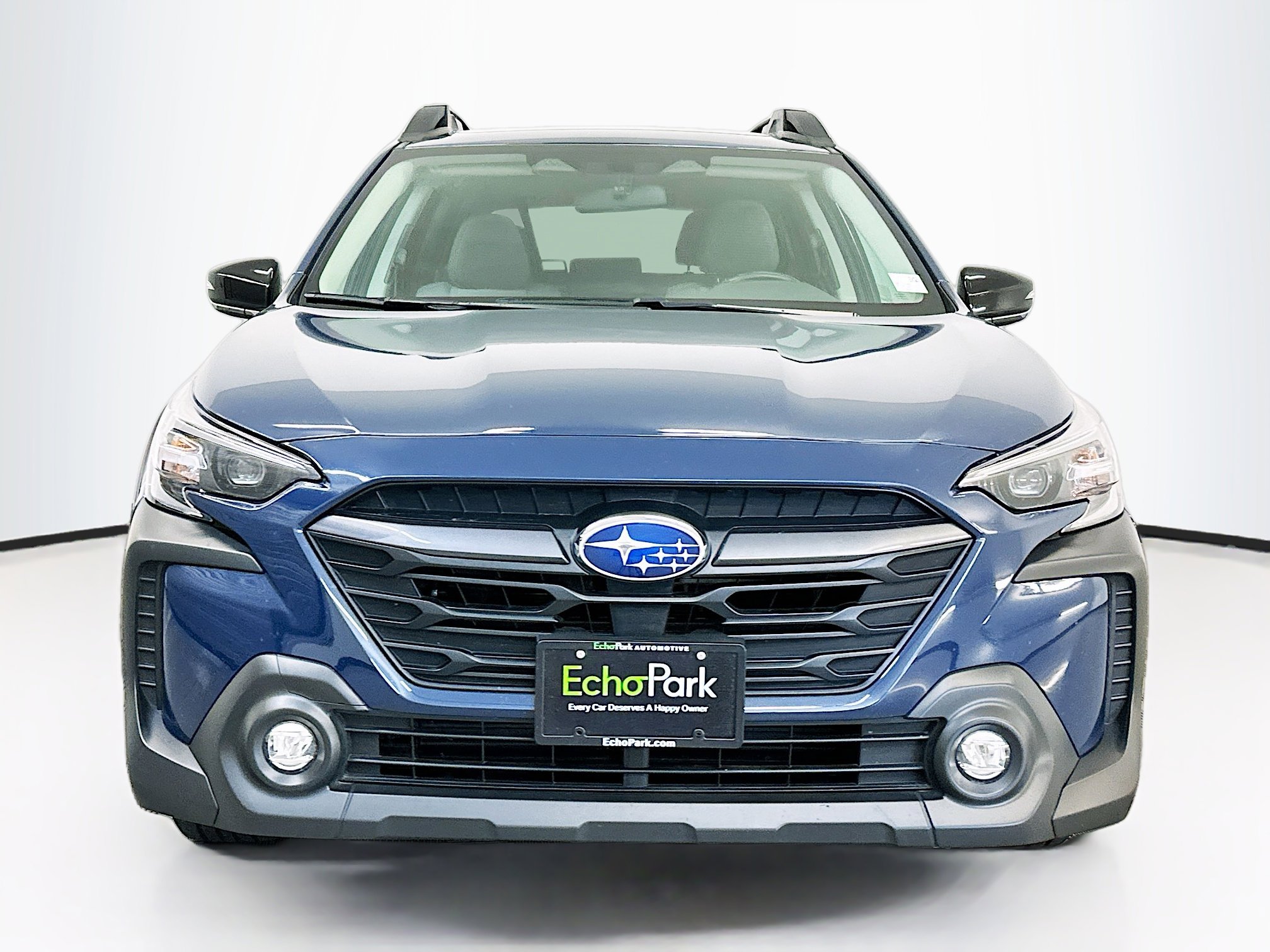 Used 2025 Subaru Outback Premium image 2