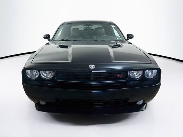 Used 2010 Dodge Challenger R/T RWD image 2