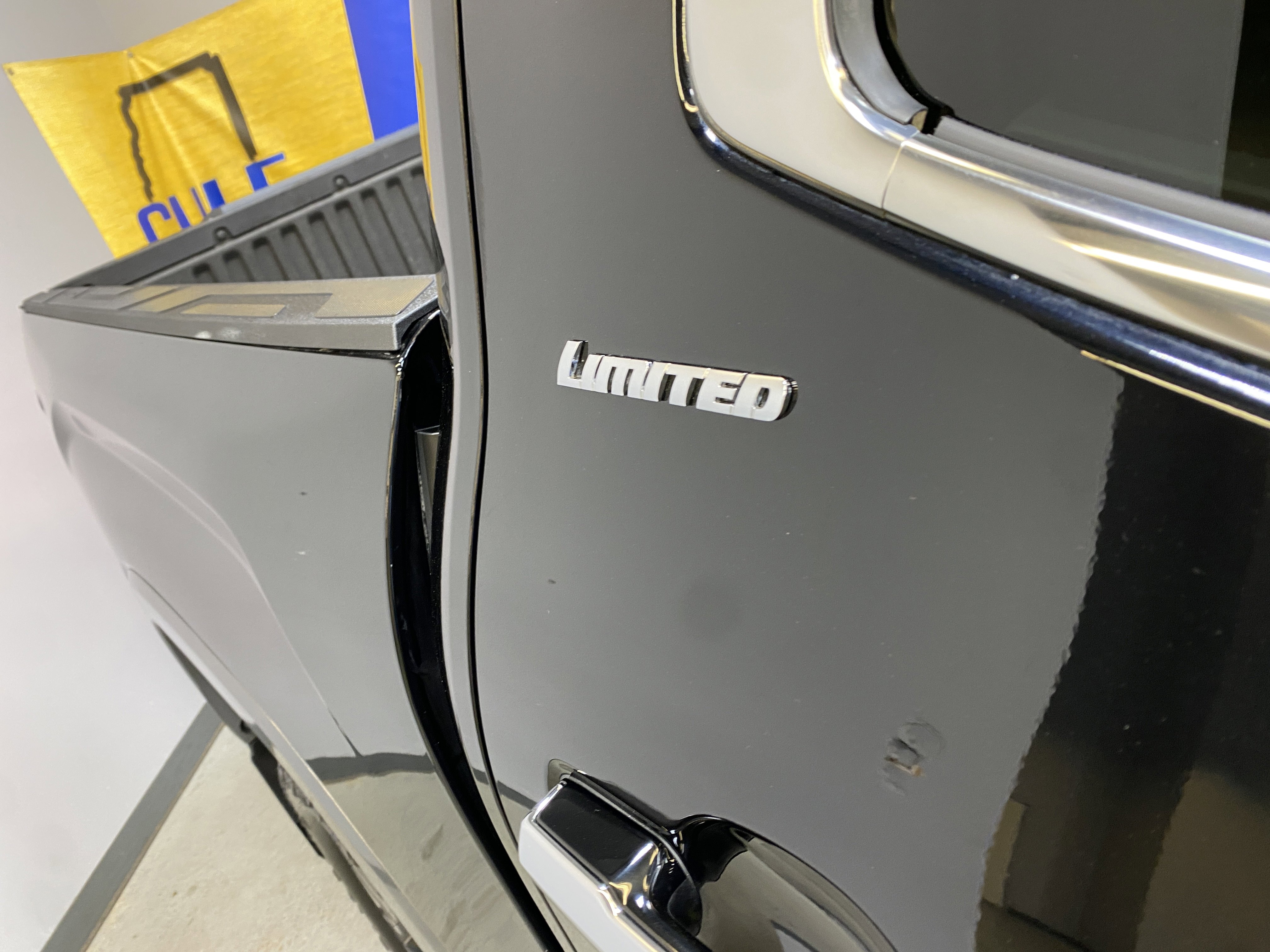 Used 2025 Toyota Tundra Limited w/ Power Package image 17