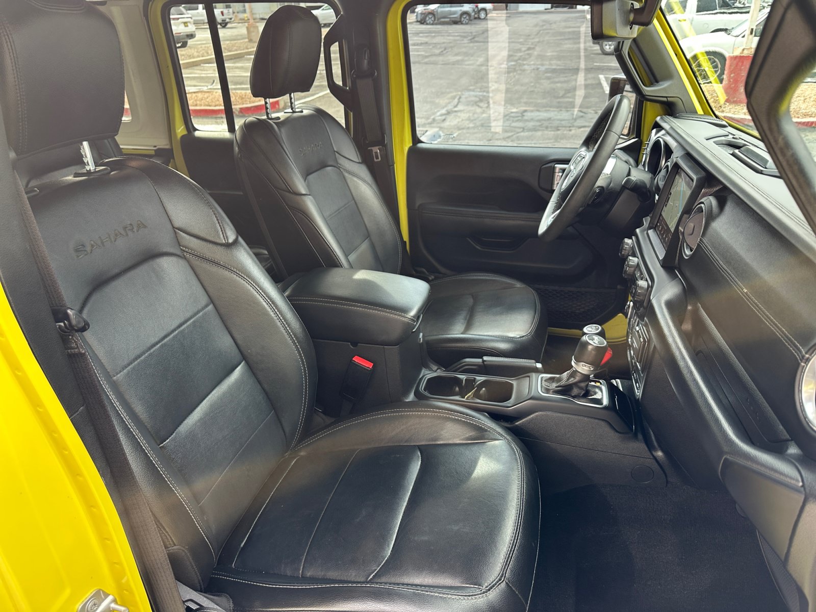 Used 2023 Jeep Wrangler Unlimited Sahara AWD/4WD image 29