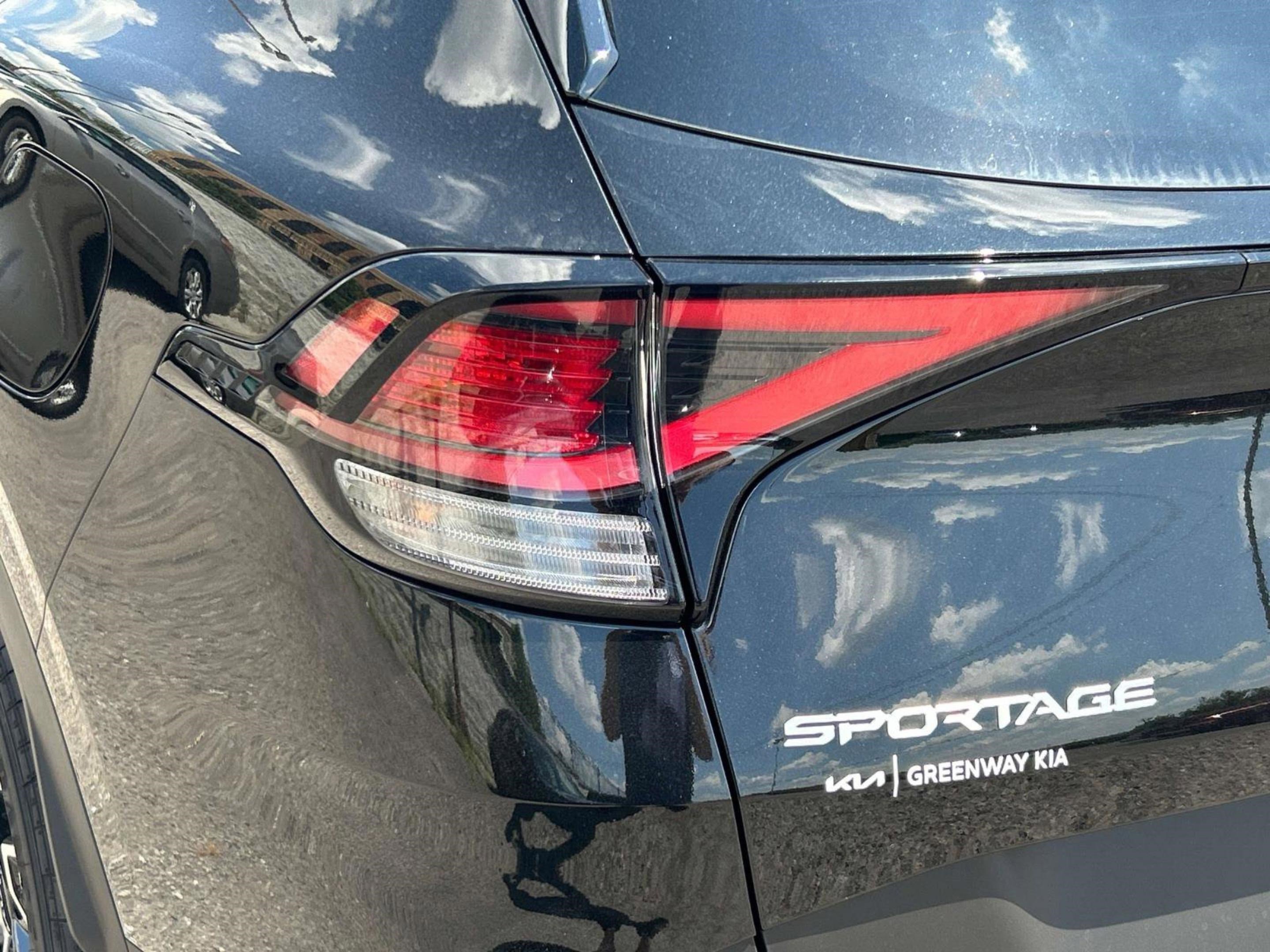 New 2025 Kia Sportage EX w/ EX Premium Package image 10