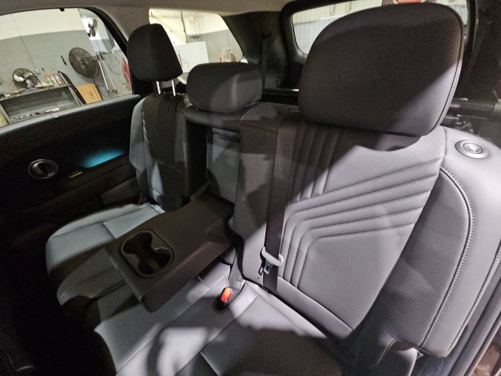 New 2026 Hyundai Palisade SEL Premium FWD image 15