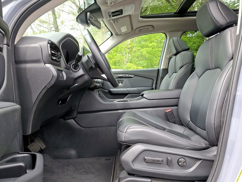 Used 2023 Honda Pilot Touring image 13