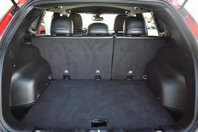 Used 2023 Jeep Compass Limited image 36