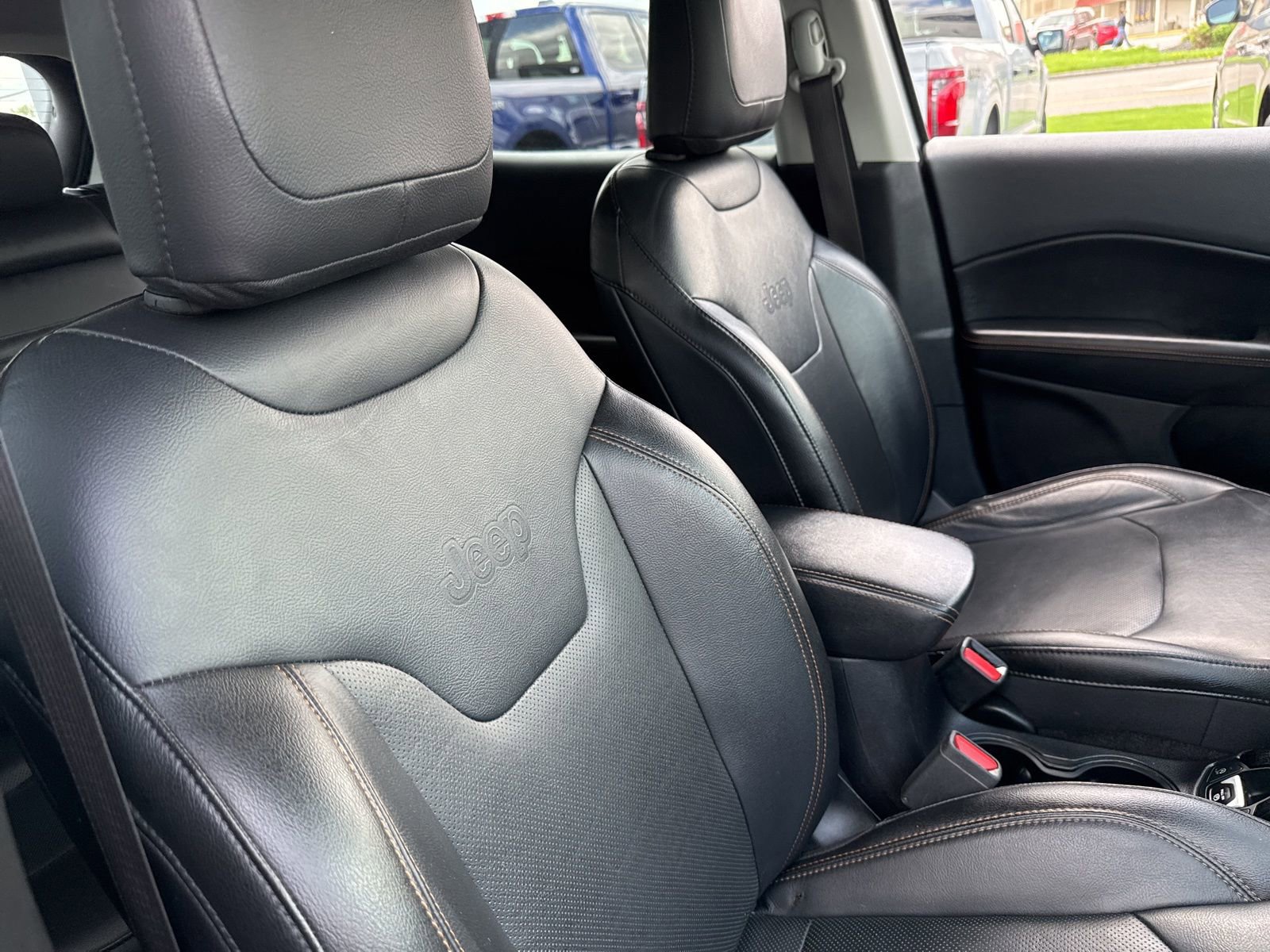 Used 2019 Jeep Compass Limited AWD/4WD image 36