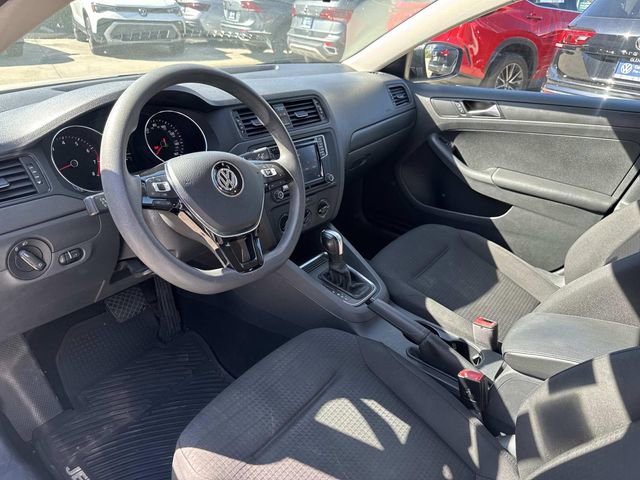 Used 2016 Volkswagen Jetta S image 12