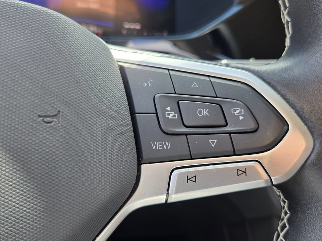 Certified 2023 Volkswagen Taos S FWD image 25