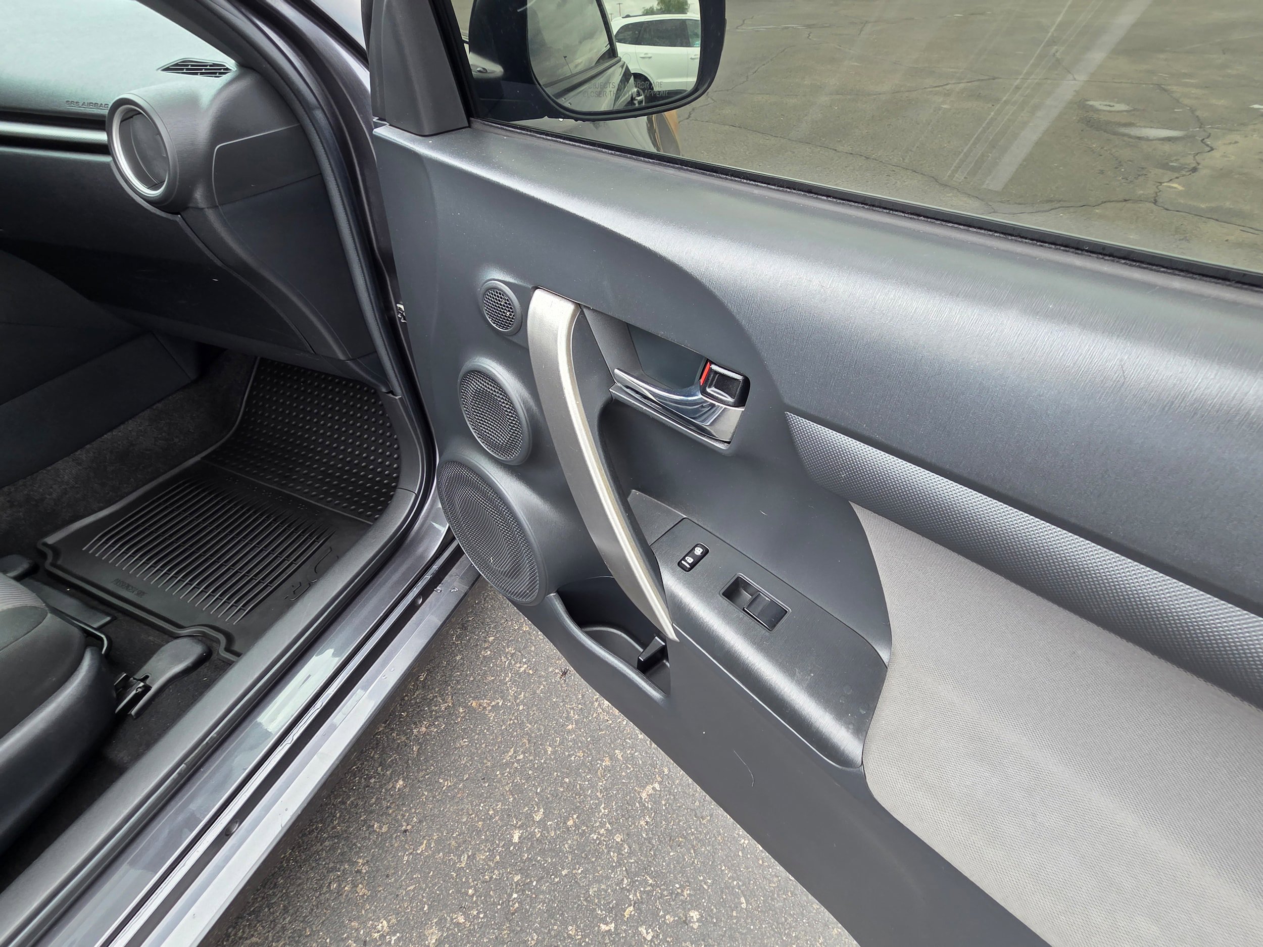 Used 2016 Scion tC FWD image 23