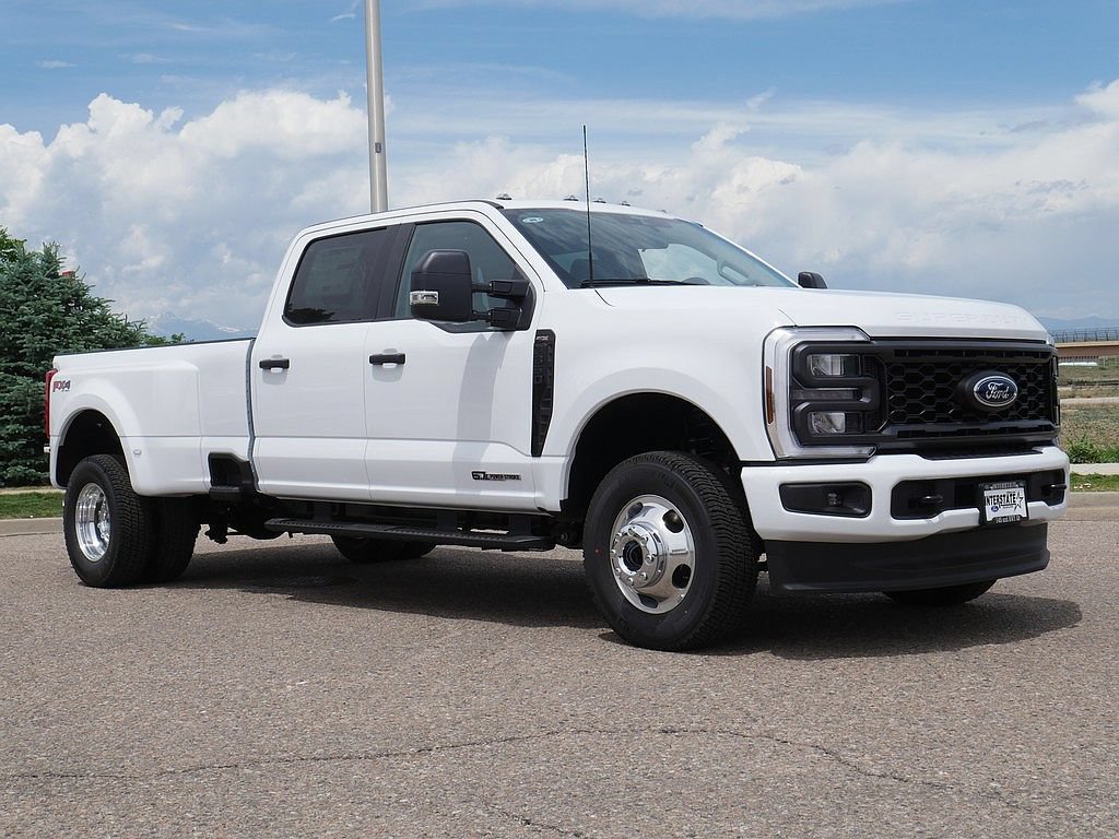 New 2026 Ford F350 XL w/ STX Appearance Package AWD/4WD image 7