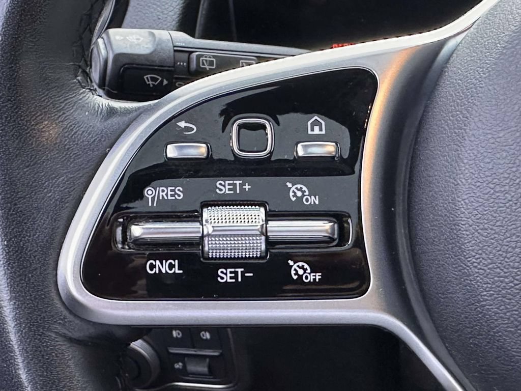 Used 2023 Mercedes-Benz GLB 250 4MATIC image 22