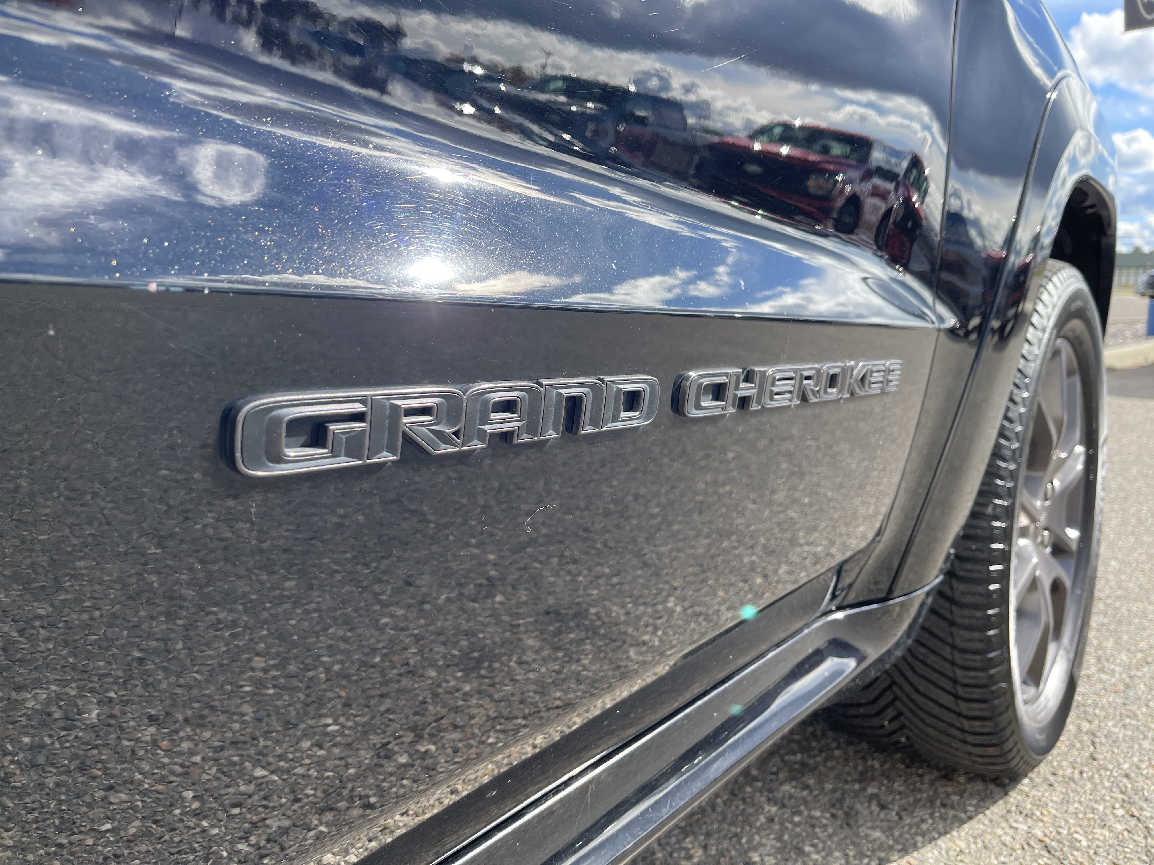 Used 2021 Jeep Grand Cherokee High Altitude AWD/4WD image 27