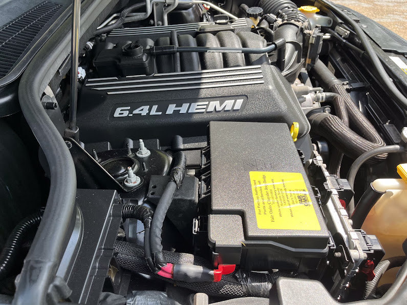 Used 2015 Jeep Grand Cherokee SRT AWD/4WD image 31