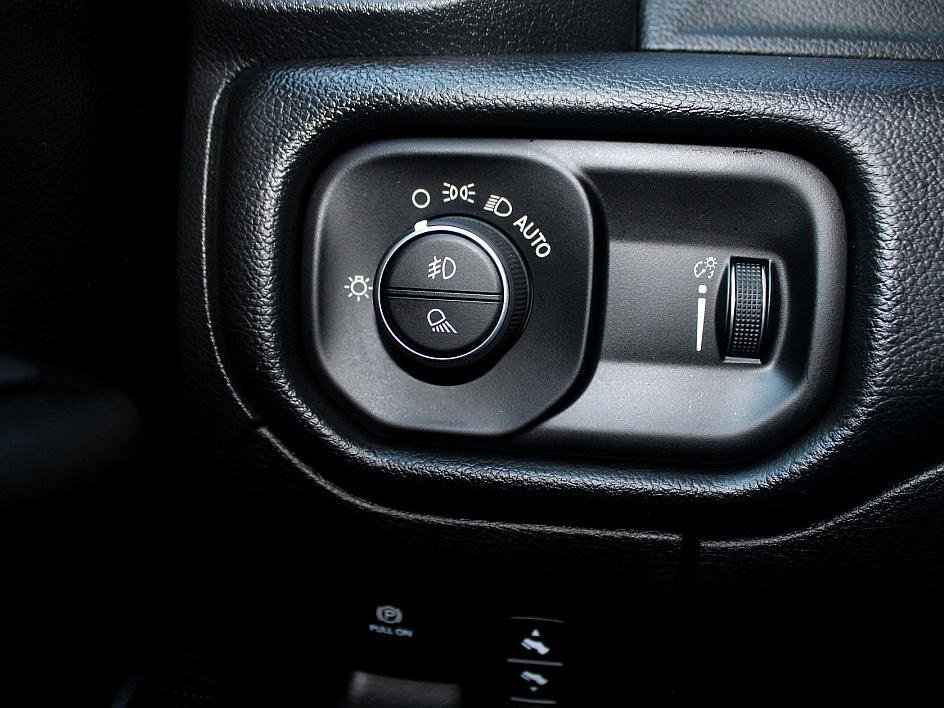 Used 2022 RAM 1500 Big Horn image 23