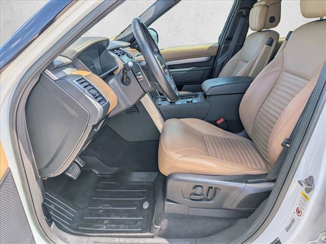 Used 2023 Land Rover Discovery HSE R-Dynamic image 16