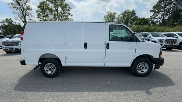 New 2026 GMC Savana 2500 RWD image 9