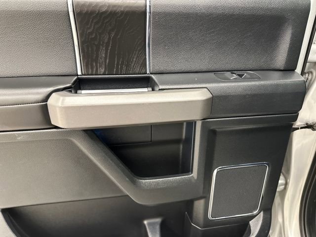 Certified 2019 Ford F150 Platinum w/ Equipment Group 701A Luxury image 31