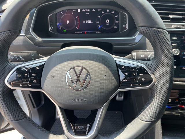 Used 2022 Volkswagen Tiguan SEL R-Line image 19