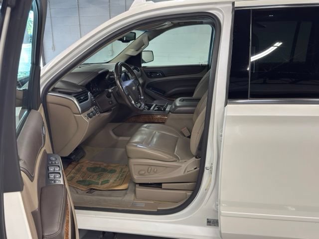 Used 2018 Chevrolet Suburban Premier AWD/4WD image 10