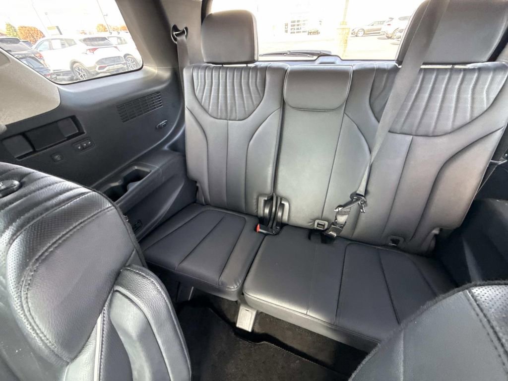 Used 2023 Hyundai Palisade Limited image 17