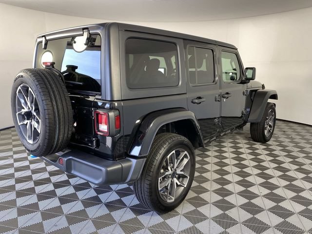 Used 2024 Jeep Wrangler Unlimited AWD/4WD image 10