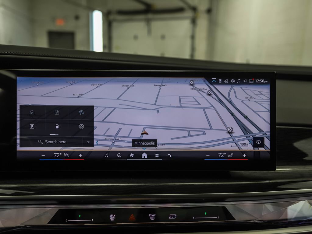 New 2026 BMW 750e xDrive image 16