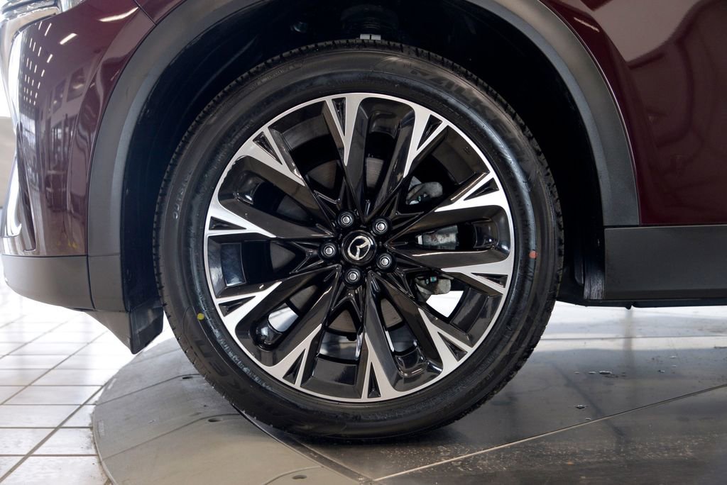 Certified 2024 MAZDA CX-90 Plug-In Hybrid w/ Premium Plus AWD/4WD image 10