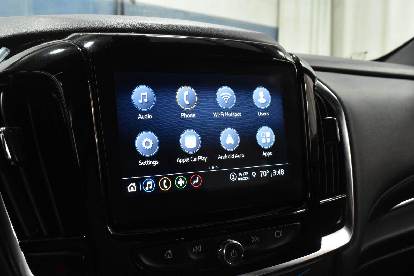 Used 2023 Chevrolet Traverse LT FWD image 14