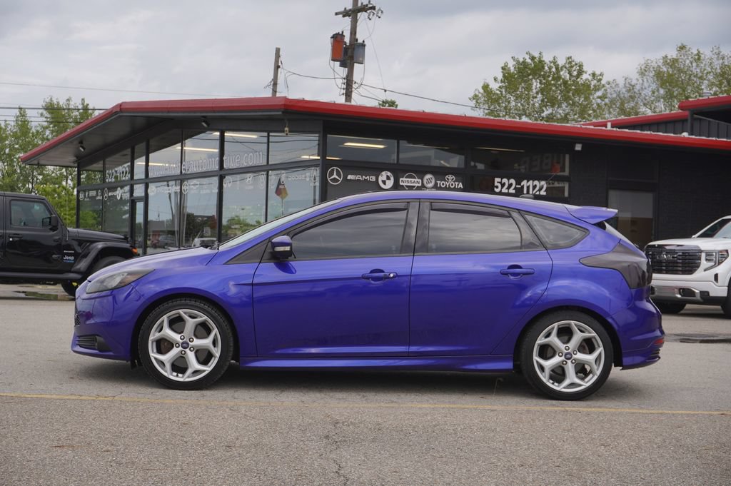 Used 2014 Ford Focus ST w/ Equipment Group 201A FWD image 4